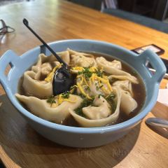 A YI SHI TANG User Photo