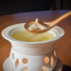 七栩钟楼·蚌壳餐厅 User Photo