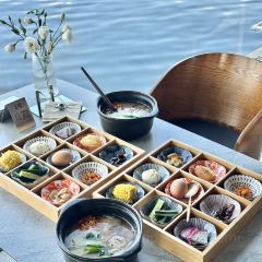 世内桃源·落日海景餐厅(双廊店) User Photo