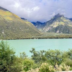 林云峰轩客栈(索松村店)·餐厅 여행 사진