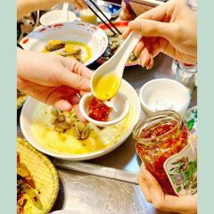 XIAO YU CAN TING User Photo