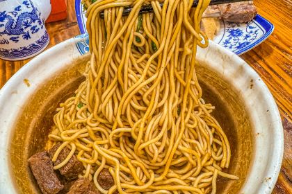 寅春老滷麵(含山一店)