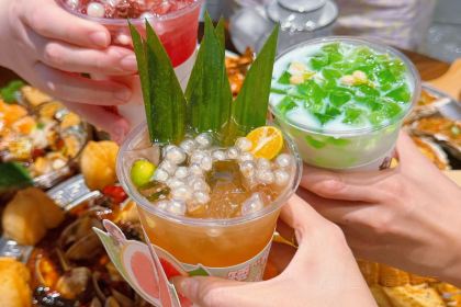 乞老板海鲜烧烤•甜麻肥蛤•海胆•海肠捞饭(山大店)