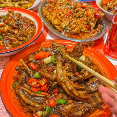 FU QI TUO TUO 여행 사진