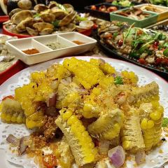 钱锋炭缸烧烤·海鲜·宵夜(华龙道店) 여행 사진