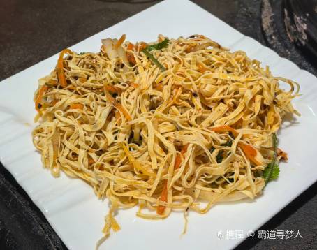 老关东泉水柴火炖(长白山店)