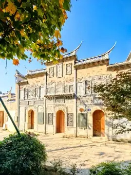 tie jing lan zi zhi jie li shi wen hua jie qu