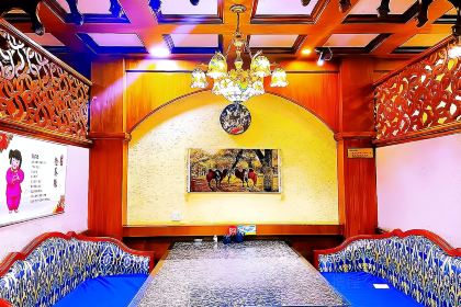 乡村馕坑肉·烧烤·新疆菜·本地人更爱吃(阿勒泰首店)