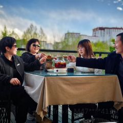 天空之镜休闲观景餐吧 User Photo
