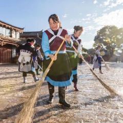 明记烧肉米线烧肉卷粉(中心小学店) User Photo