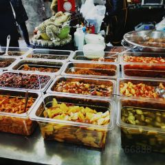 YI LIANG NA YANG REN GU HONG XIANG FAN DIAN User Photo