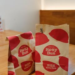 劳顶笨咖啡(延大店) User Photo