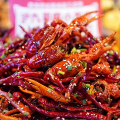 沪九哥·羊蝎子牛腩煲龙虾烧烤(大宁店) 여행 사진