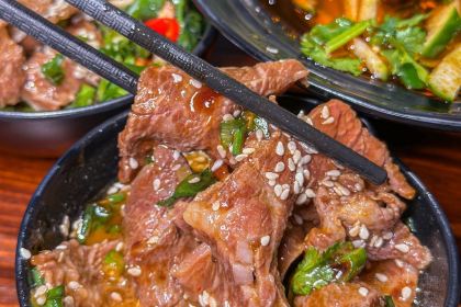 小涮与烤·酸汤牛肉·小烤串(时代天街店)