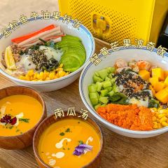 Chestnut cat User Photo