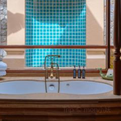 Sea Salt Lounge & Grill User Photo