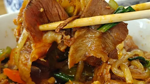 老白师泡馍烩肉(东海店) in 固原