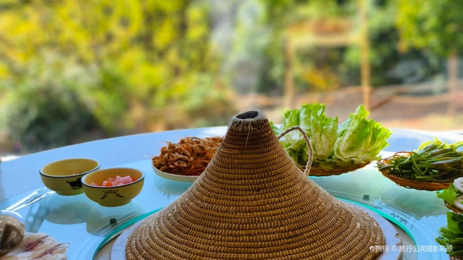 假日海湾石锅鱼 铜锅鱼