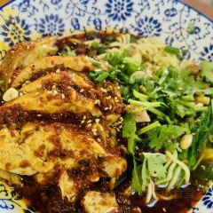 龙舌卷重庆老面馆(燕山路店) User Photo
