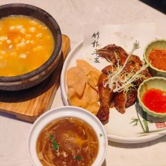 杭荟(万象九宜城店) User Photo