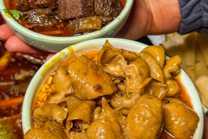 牛犇犇火锅汤锅