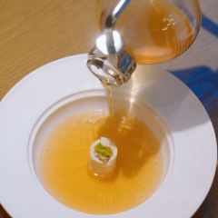 启东银洲希尔顿逸林酒店•大堂吧 User Photo