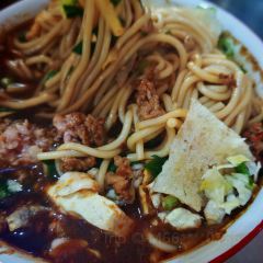 珀玉莲花白米线店 User Photo