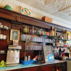 Hali Deli - Old World Delicatessen 여행 사진