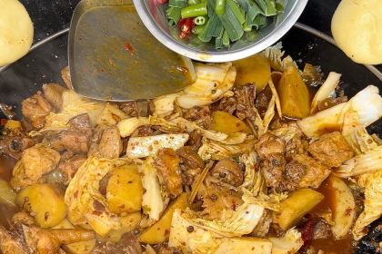 红房老灶柴火鸡