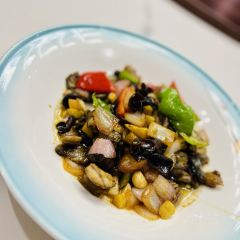湖边衍岸农家乐饭店 User Photo