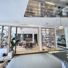 海螺沟同堂·Secret Garden Holiday Villa·雪山观景野奢度假温泉美墅·小术林别院雪山观景餐厅 여행 사진