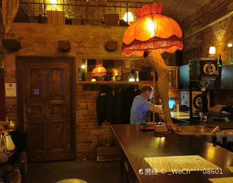 DOBLO Wine Bar and Shop
