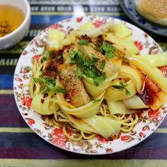 Gardener Barbecue Cylinder Meat User Photo