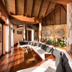 Driftwood Dining & Lounge 여행 사진
