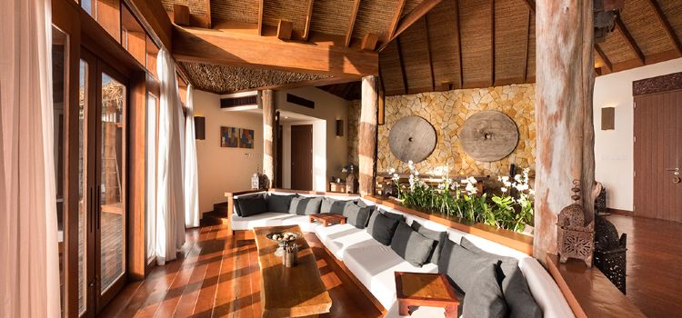 Driftwood Dining & Lounge