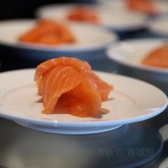 呼和浩特巨华国际大酒店·天穹旋转餐厅 User Photo