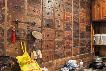 良冶山(卧湖店)