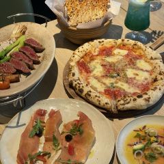 Saliey Garden User Photo