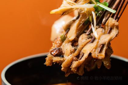 蹄欢欢炭火烧烤(政七街店)