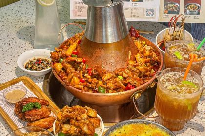 老佛爷正宗铜炉蛙锅(东二环泰禾广场店)