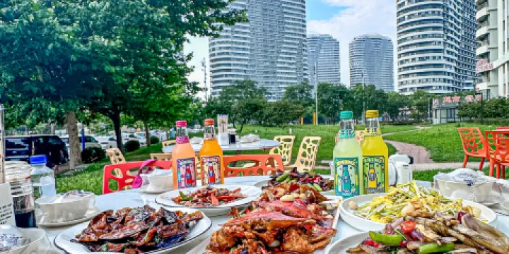 藍色港灣•海鮮•燒烤•東北菜（佳兆業店）