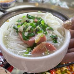 勐养夺命小串串烧烤(嘎龙烧烤城分店) User Photo