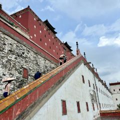 庆元亨 User Photo