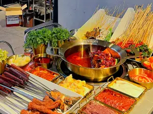 罗小劲招牌牛肉牛杂火锅