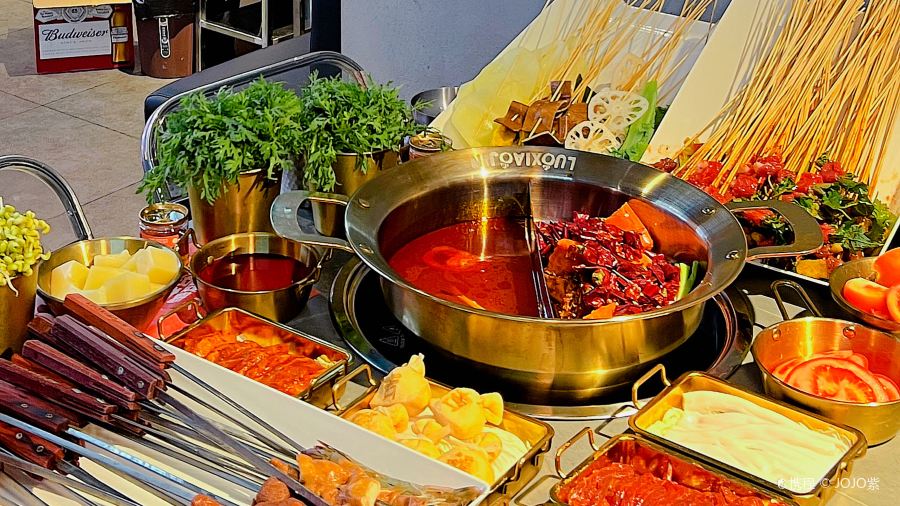 罗小劲招牌牛肉牛杂火锅