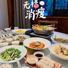 JIANG NAN WAIPOQIAO User Photo