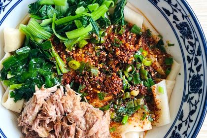 Xi an Jiasan Stuffed With Juicy Pork Baoziguan