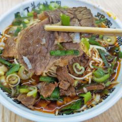 邓家牛腩面 User Photo