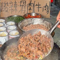 周嬢嬢火锅(长江索道店) 여행 사진