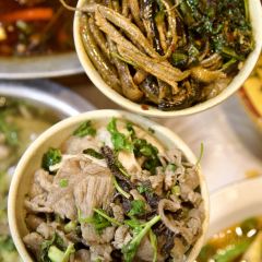 牛满堂土菜馆·跷脚牛肉(峨眉店) User Photo
